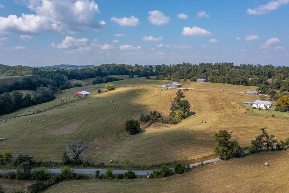 Photo #37: 2700 Little Meadow Creek Road