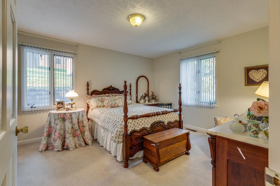 Photo #19: 1405 Hillmont Drive