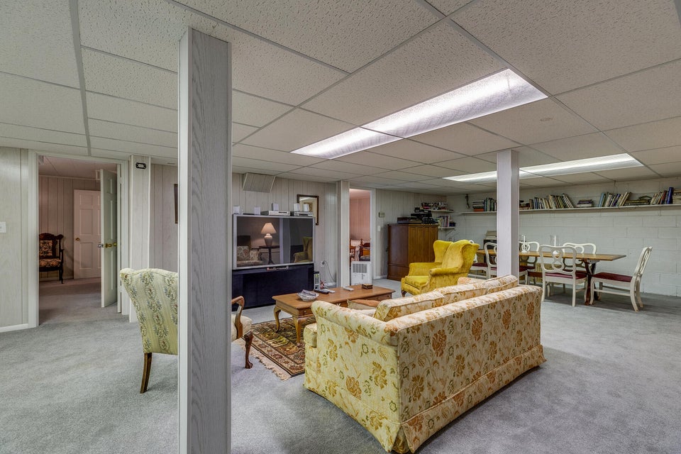 Photo #36: 1405 Hillmont Drive