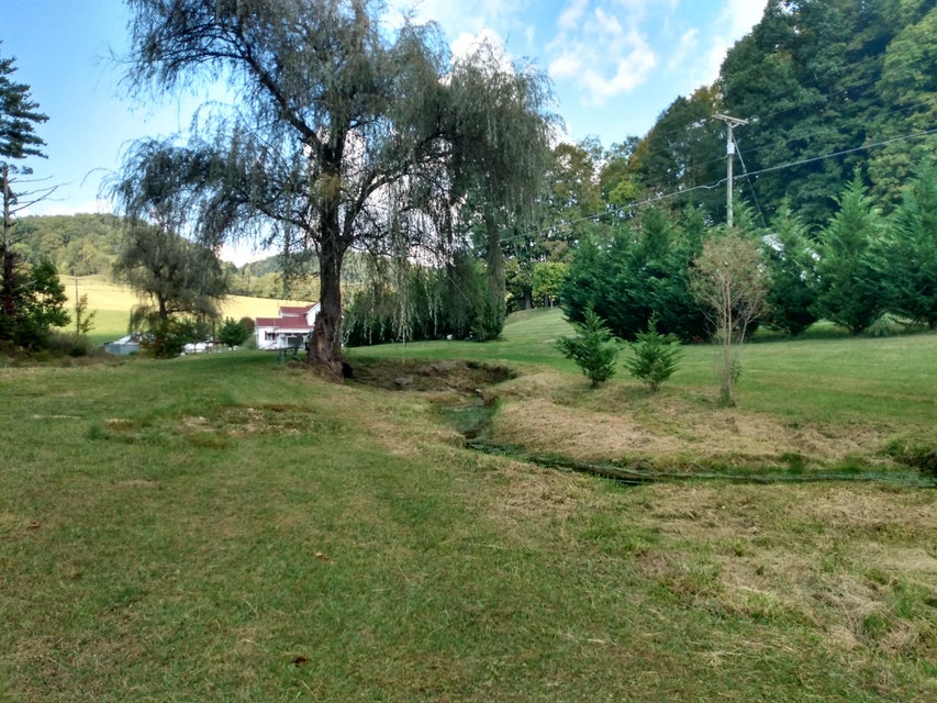Photo #3: 255 Central Heights Rd. Road