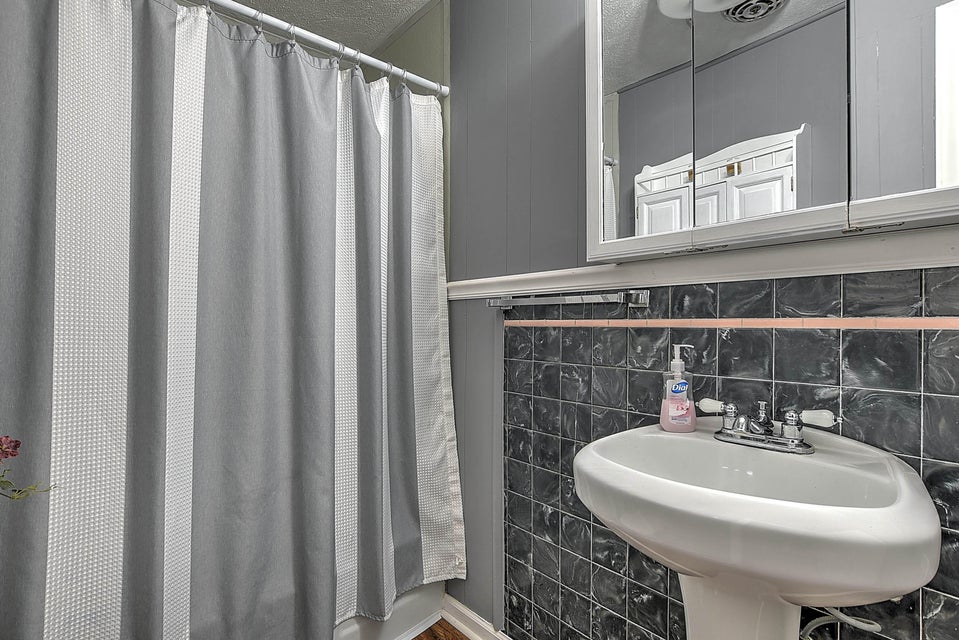 Photo #11: 2133 Westfield Street