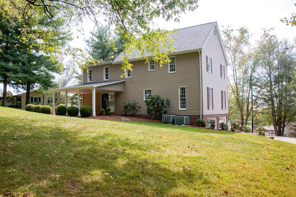 Photo #36: 437 Brookhill Drive