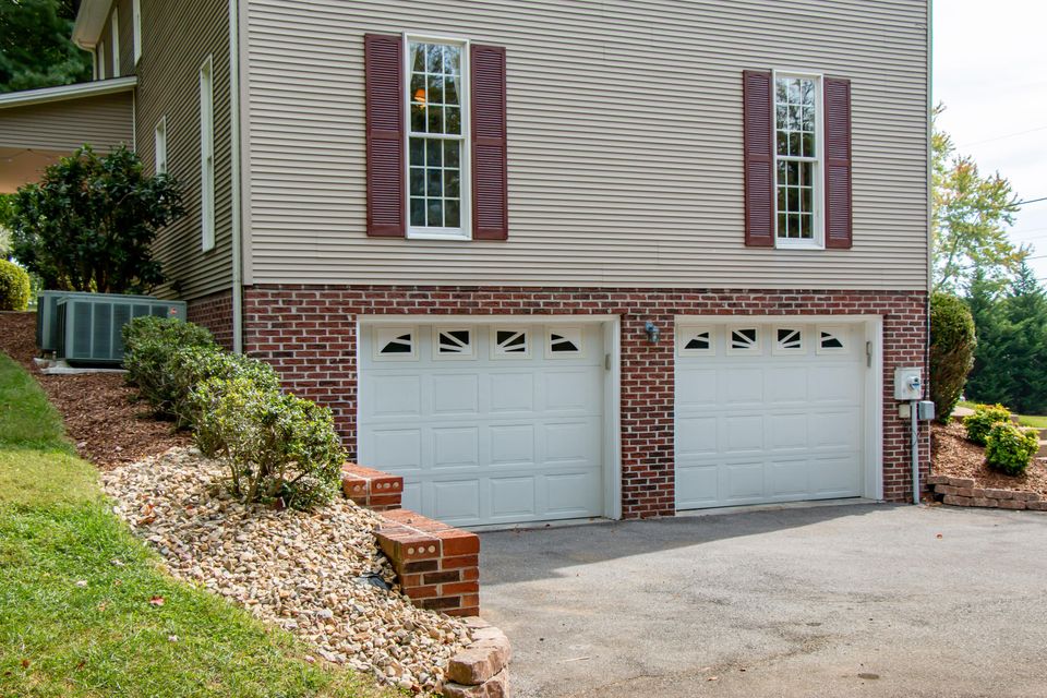 Photo #37: 437 Brookhill Drive