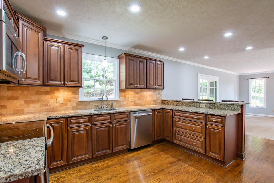 Photo #7: 437 Brookhill Drive