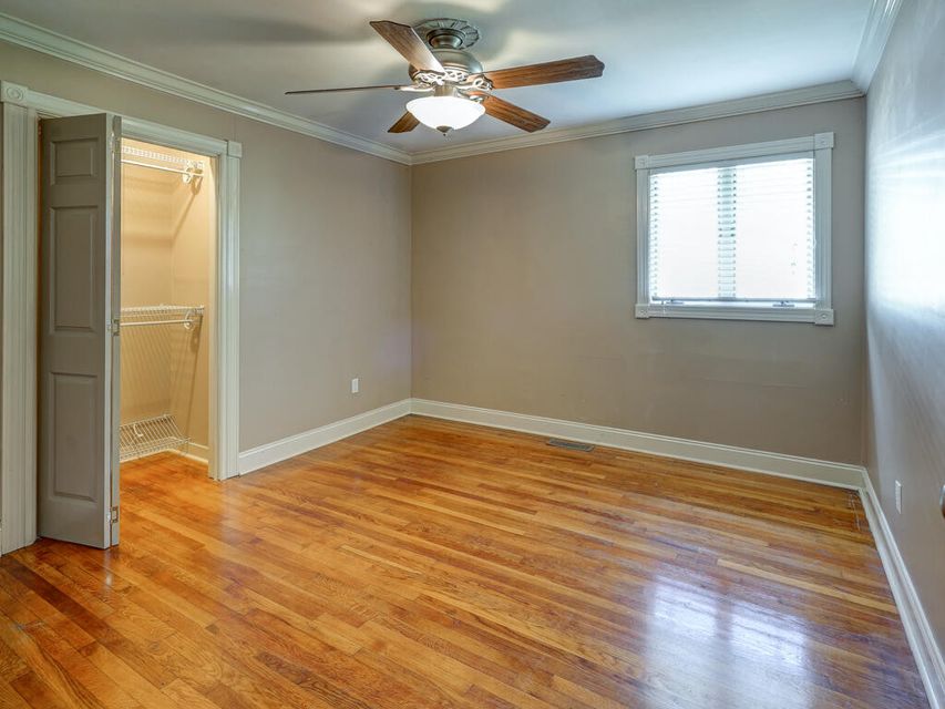 Photo #38: 400 Twin Oaks Drive