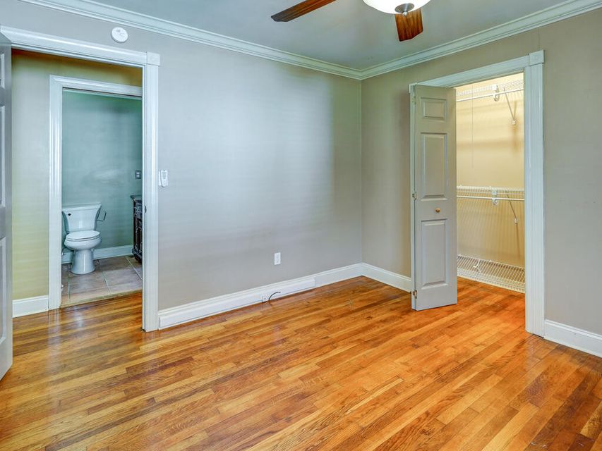 Photo #39: 400 Twin Oaks Drive