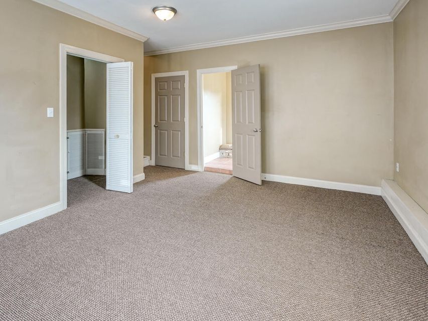 Photo #27: 400 Twin Oaks Drive