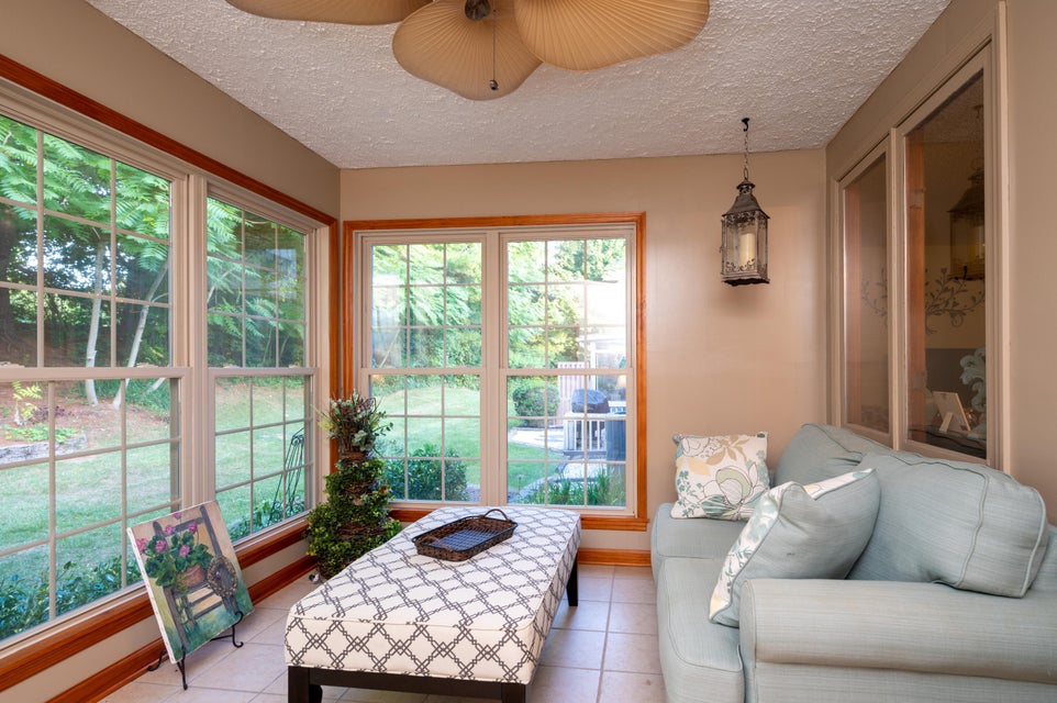 Photo #11: 136 Pebble Drive