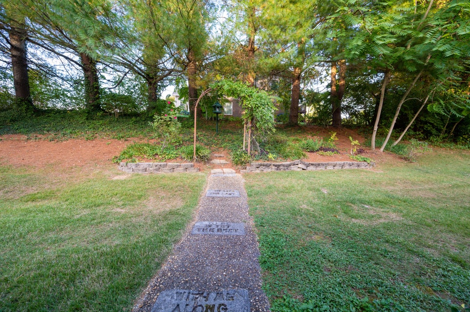 Photo #27: 136 Pebble Drive