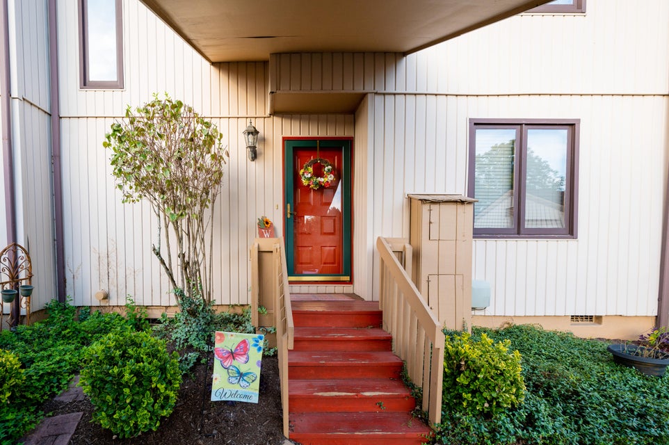 Photo #4: 136 Pebble Drive