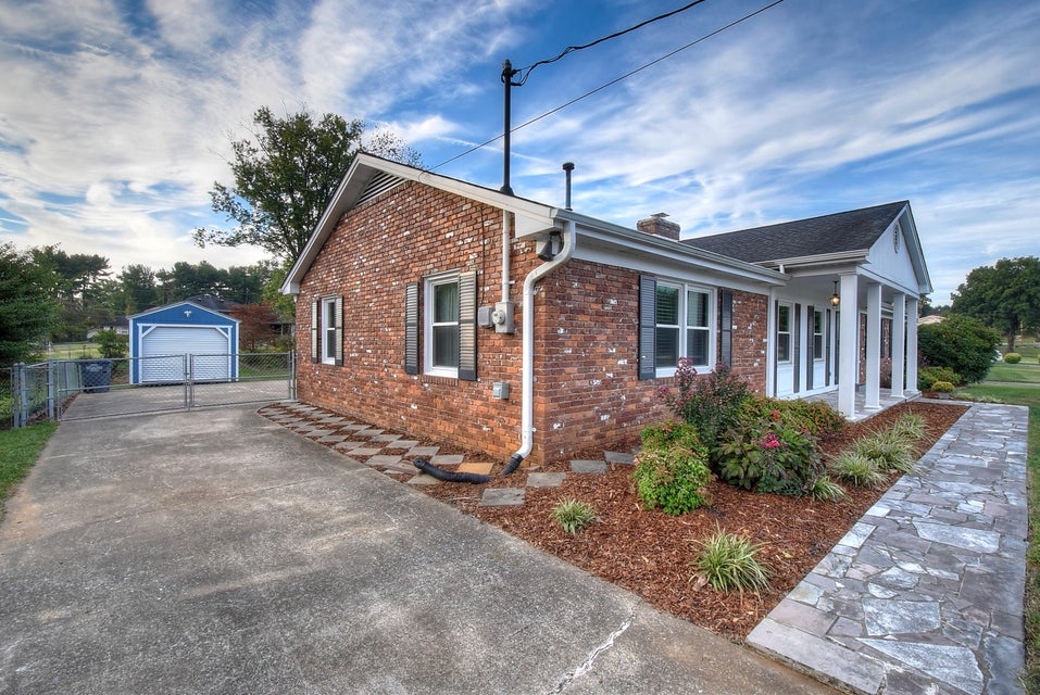 Photo #44: 815 Sir Echo Drive