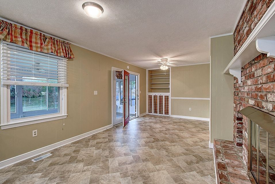 Photo #16: 815 Sir Echo Drive
