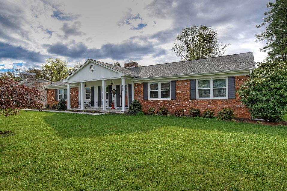 Photo #2: 815 Sir Echo Drive