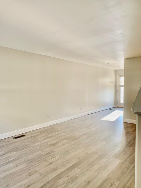Photo #4: 19 Lake Village Court