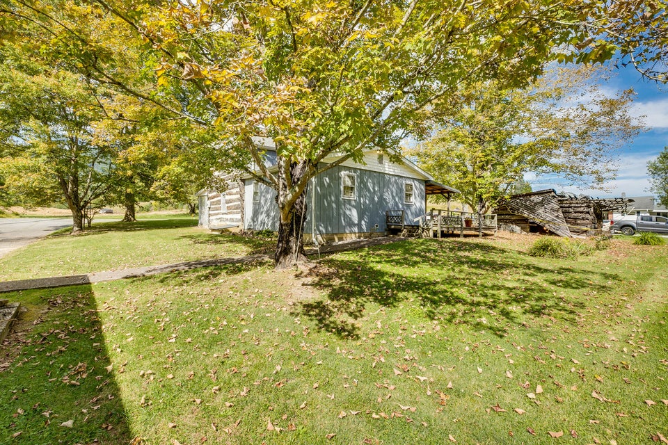 Photo #43: 4145 Reservoir Road