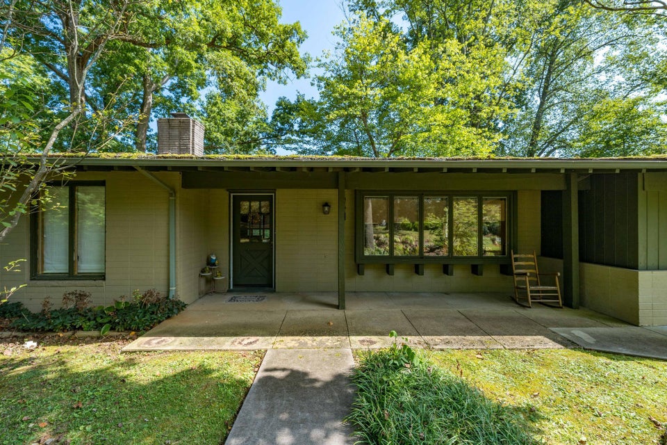 Photo #1: 1300 Iris Avenue