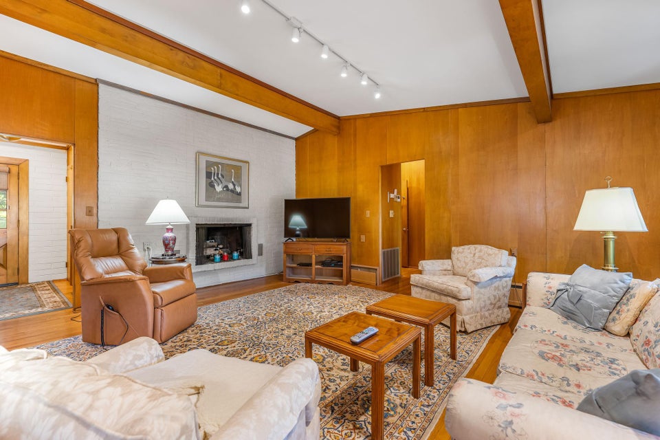 Photo #12: 1300 Iris Avenue