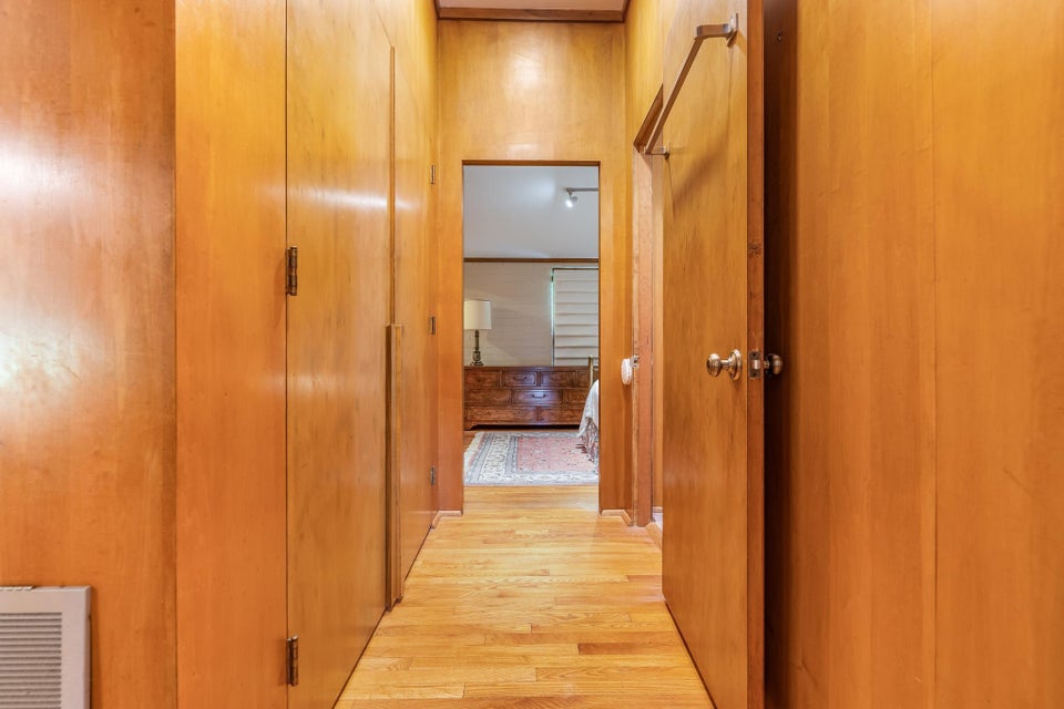 Photo #17: 1300 Iris Avenue