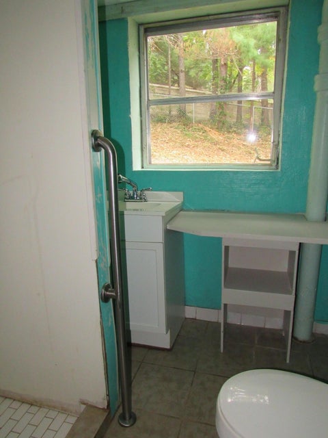 Photo #15: 204 Ponderosa Drive
