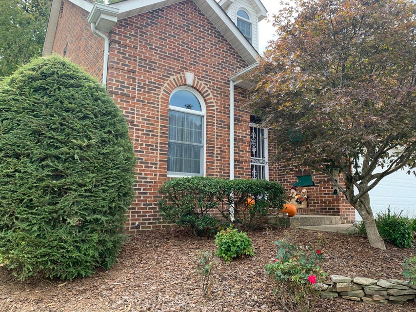 Photo #1: 9 Oak Leaf Court