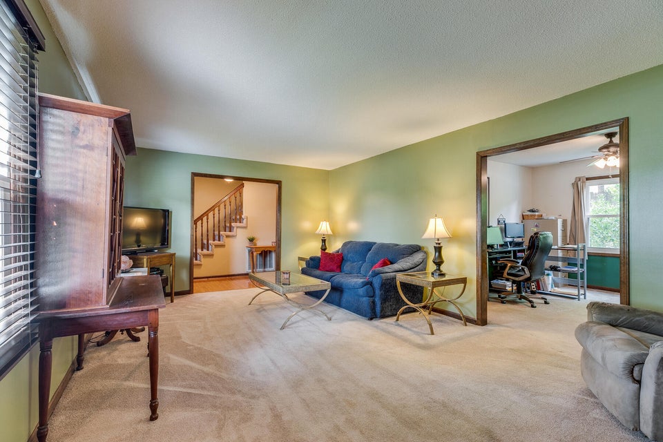Photo #9: 104 South Hampton Drive