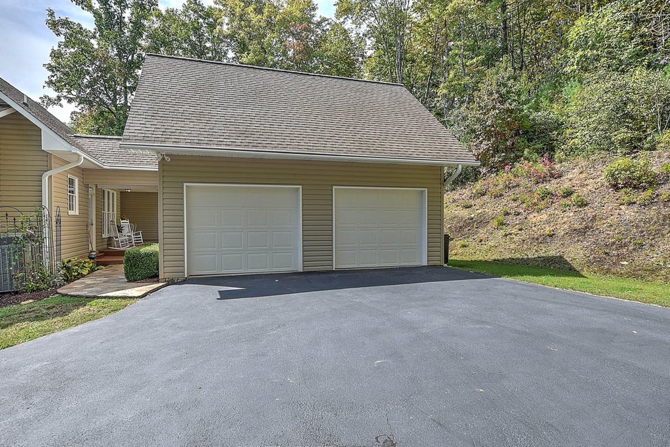 Photo #7: 199 Stonebridge Lane