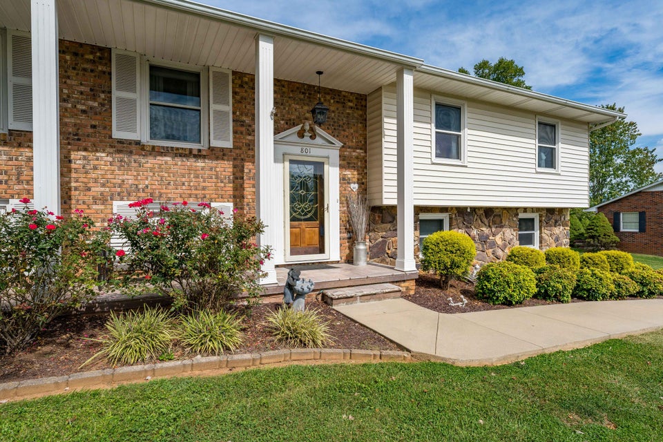 Photo #8: 801 Redwood Drive