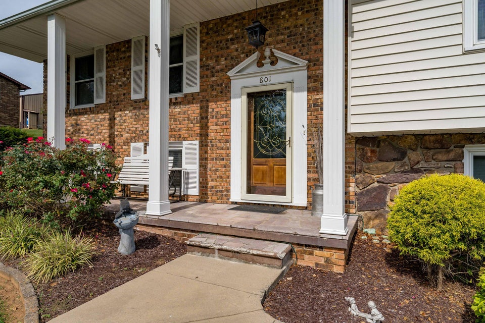 Photo #9: 801 Redwood Drive