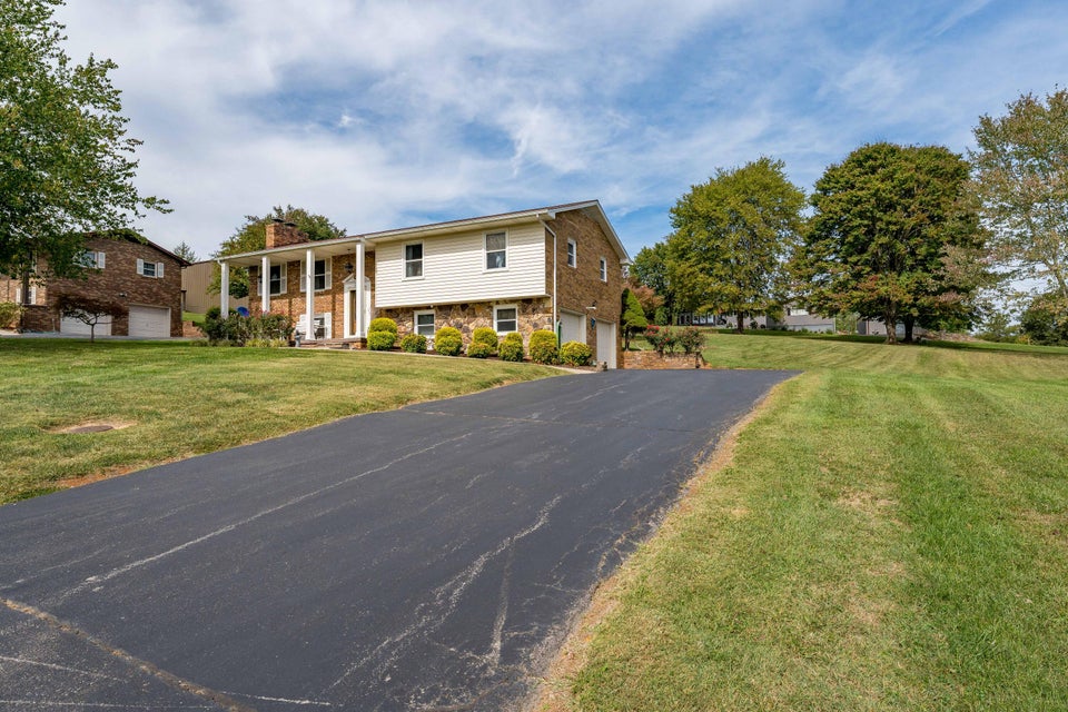 Photo #3: 801 Redwood Drive