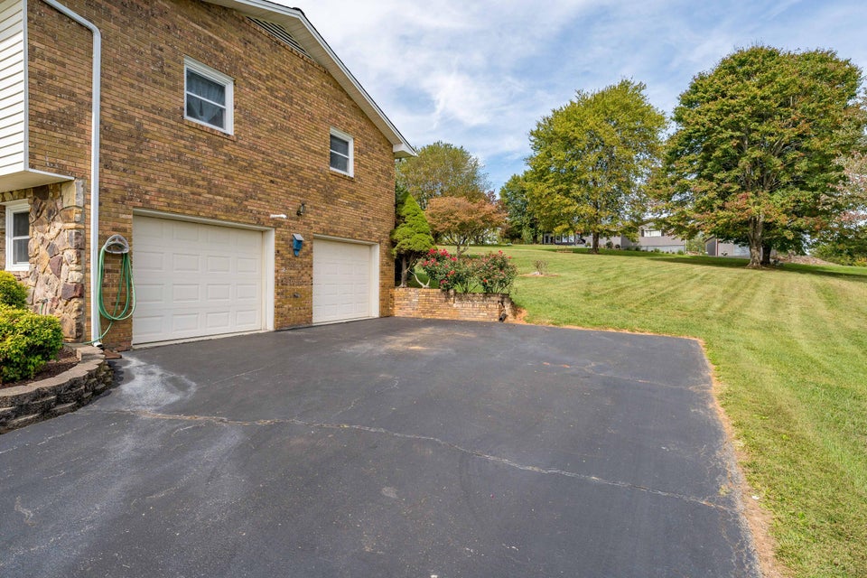 Photo #42: 801 Redwood Drive