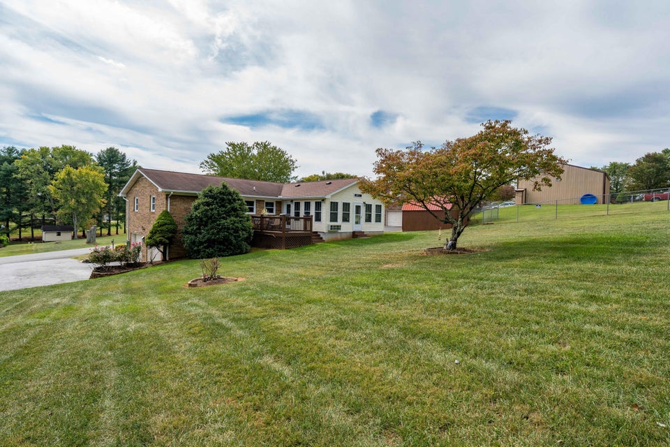Photo #43: 801 Redwood Drive