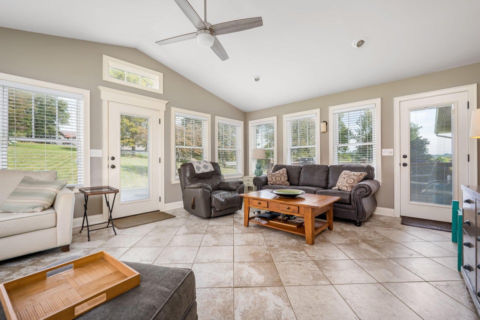 Photo #22: 801 Redwood Drive