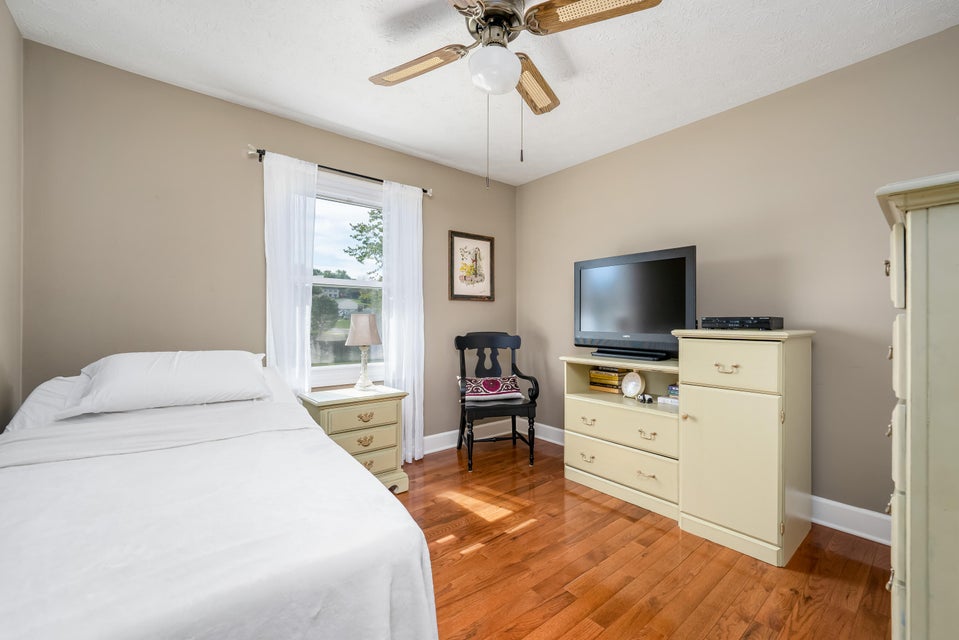 Photo #27: 801 Redwood Drive