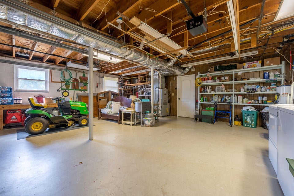 Photo #41: 801 Redwood Drive