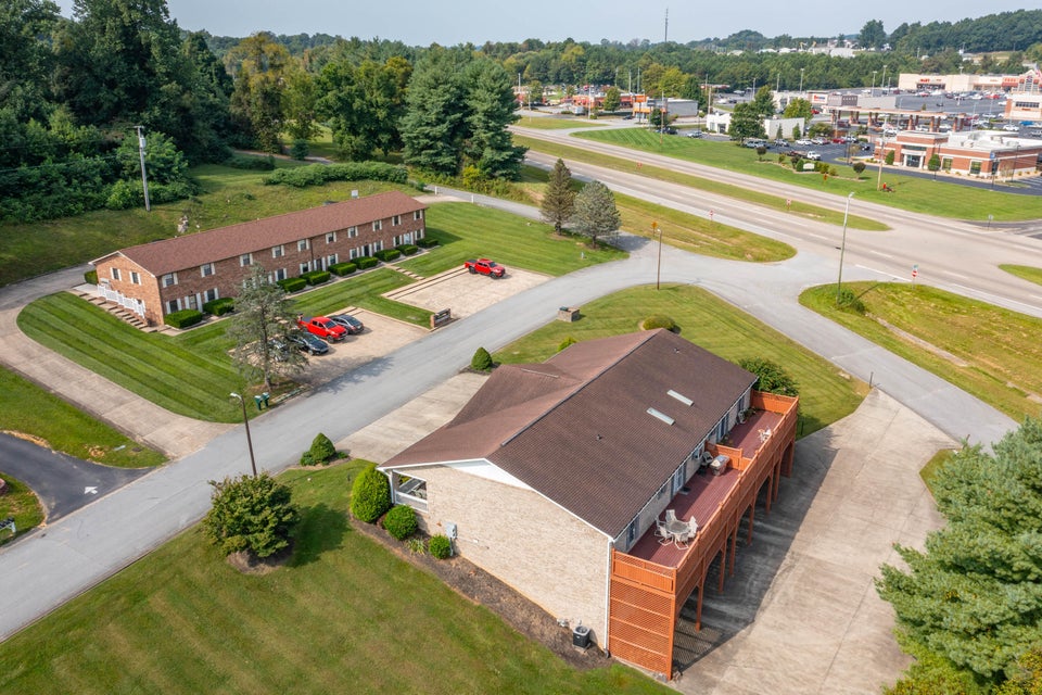 Photo #7: 101 Crestview Drive