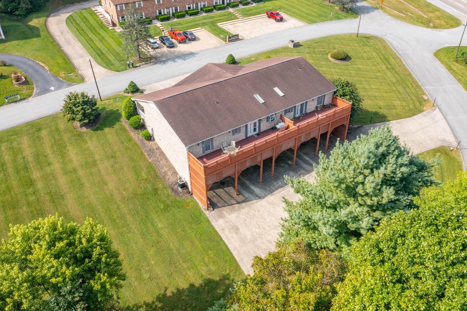 Photo #42: 101 Crestview Drive