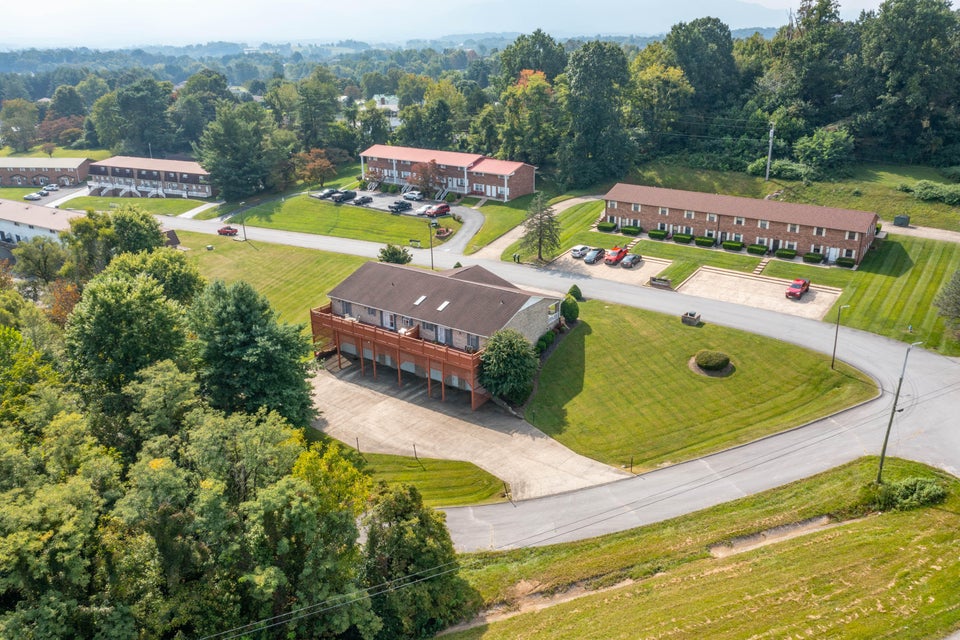 Photo #12: 101 Crestview Drive