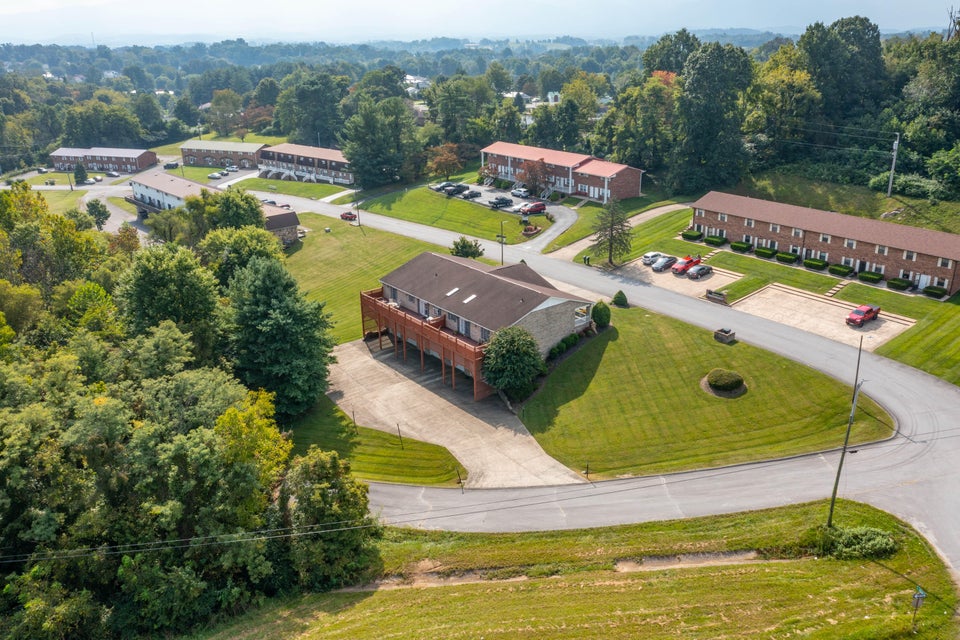 Photo #14: 101 Crestview Drive