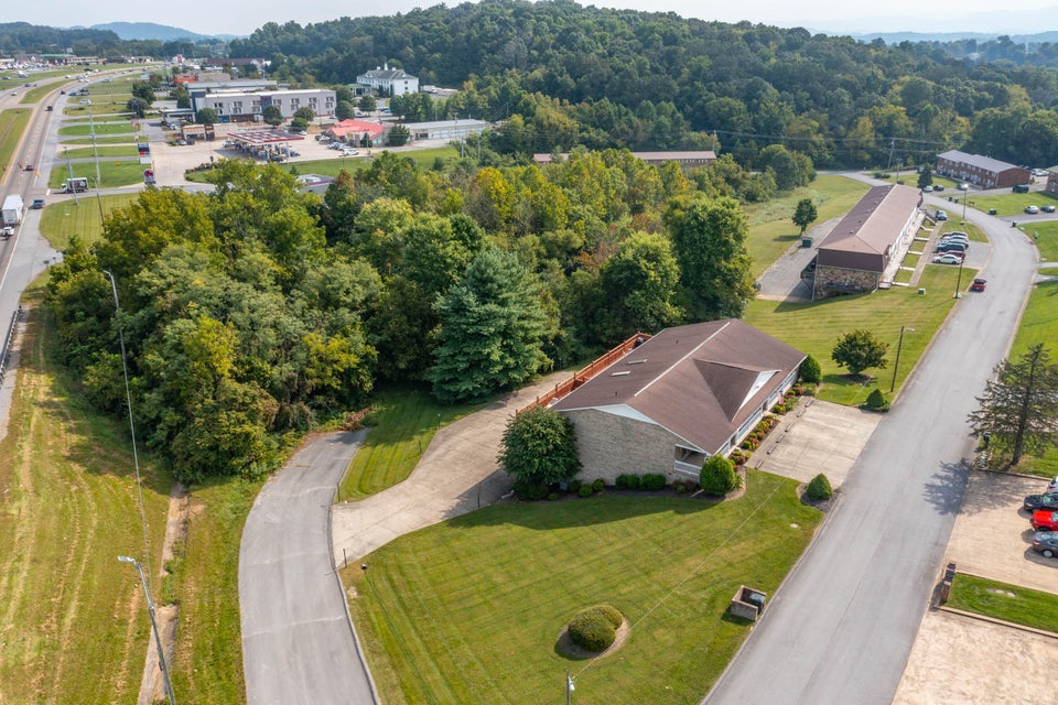 Photo #15: 101 Crestview Drive