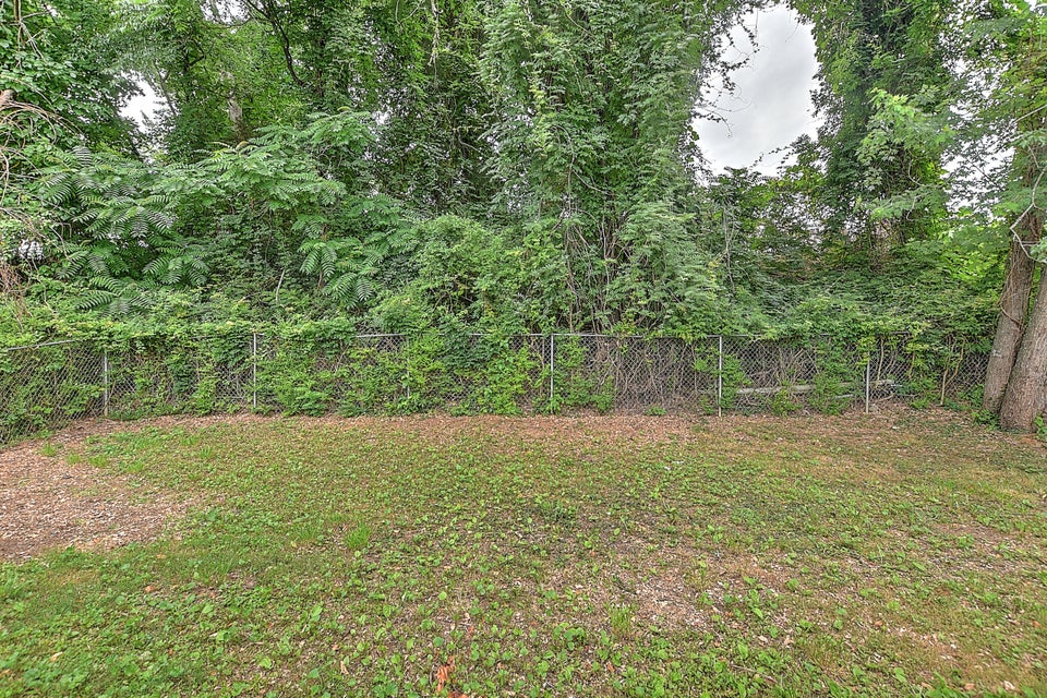 Photo #3: 400 Hermitage Drive