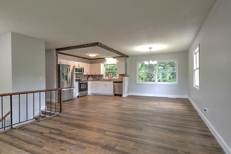 Photo #17: 400 Hermitage Drive