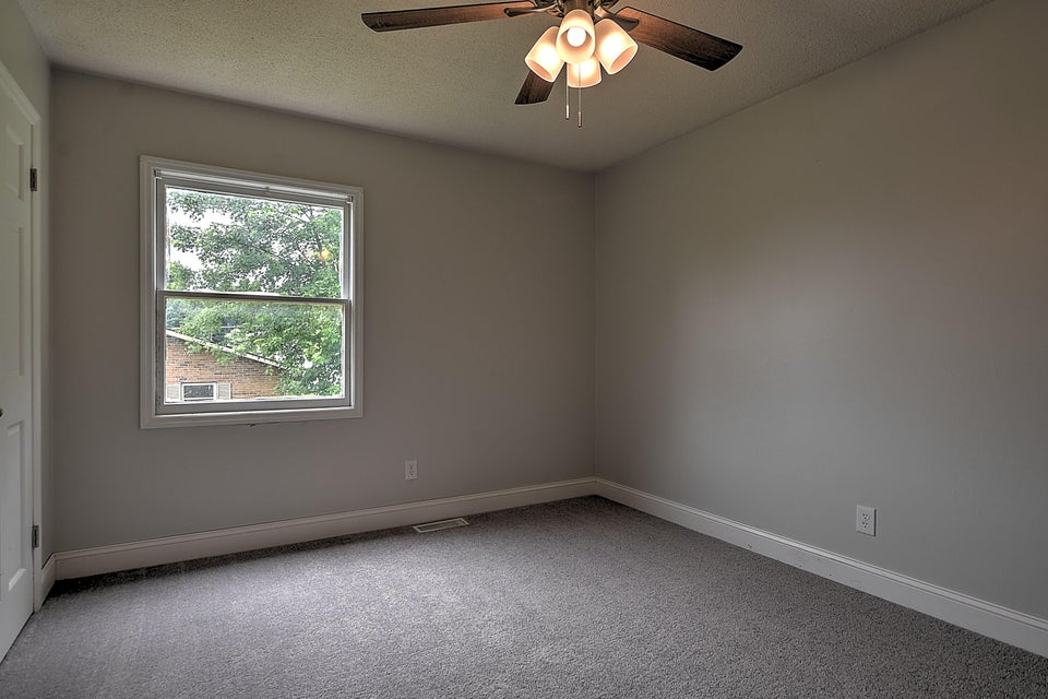 Photo #25: 400 Hermitage Drive