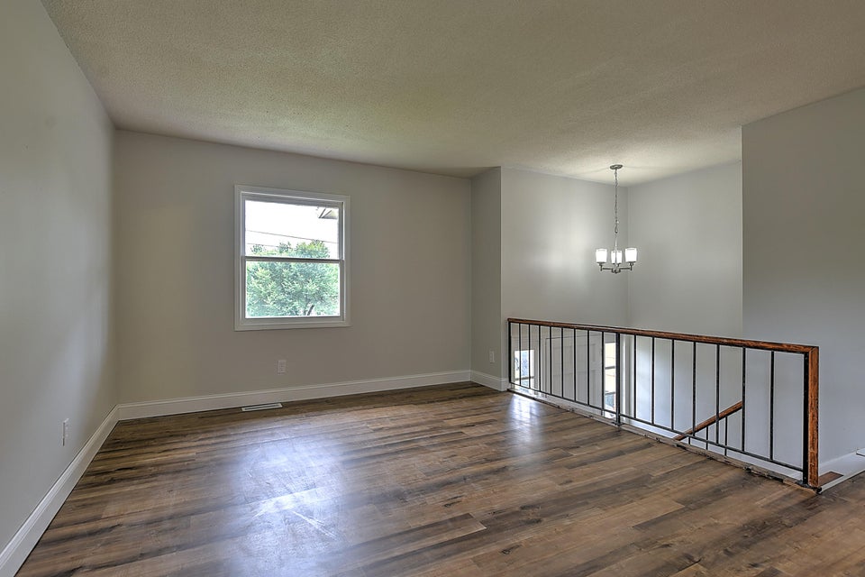 Photo #12: 400 Hermitage Drive