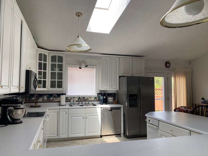 Photo #16: 101 Crestview Drive