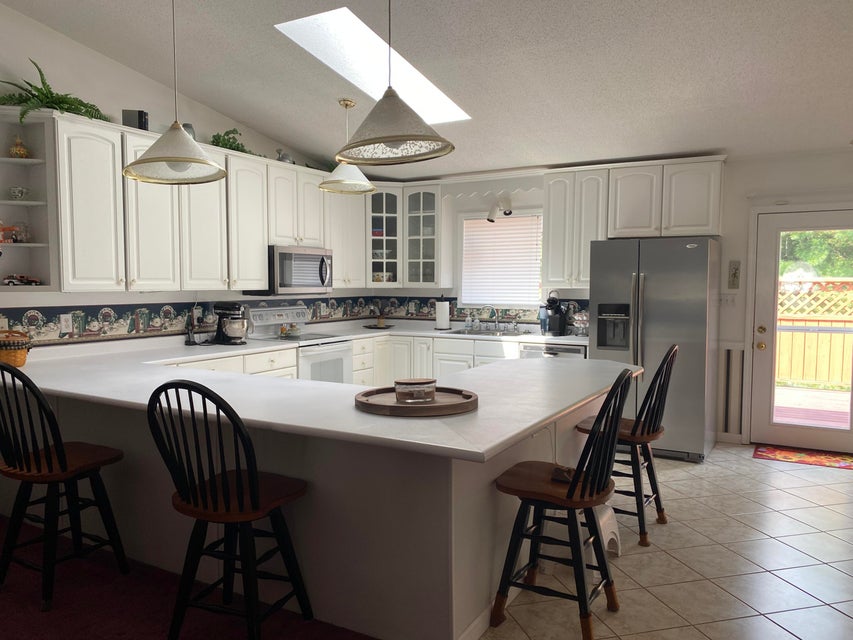 Photo #17: 101 Crestview Drive
