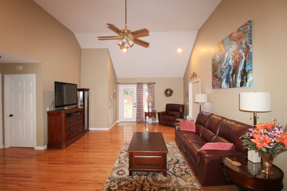 Photo #19: 2705 Oak Cliff Court
