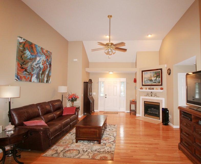 Photo #17: 2705 Oak Cliff Court