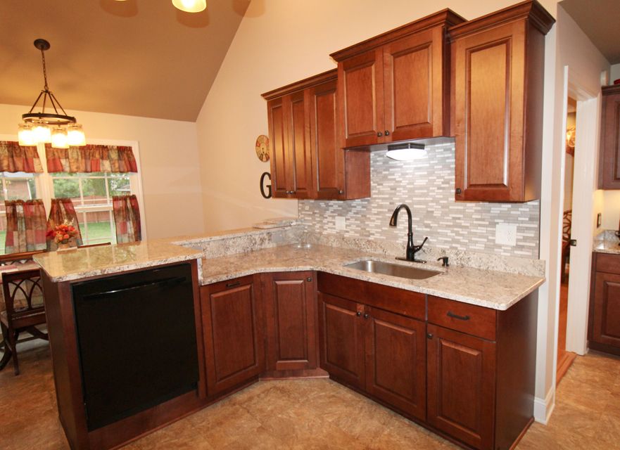Photo #28: 2705 Oak Cliff Court