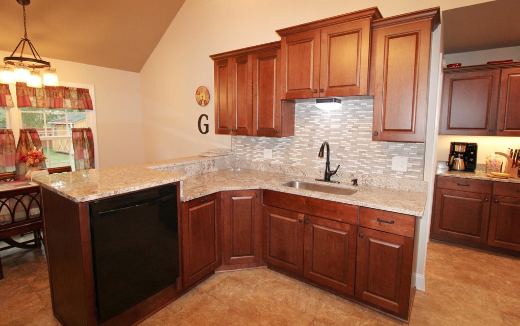 Photo #32: 2705 Oak Cliff Court