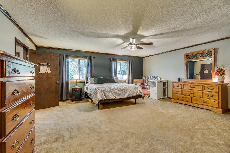 Photo #17: 3801 Thornton Drive